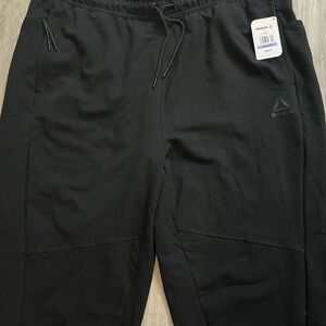 150–NWT Reebok Men's Black Sweatpants